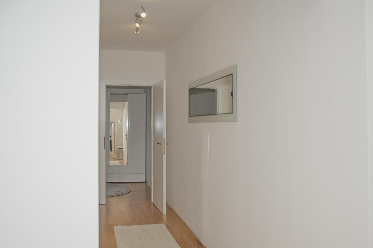 Blue Lotus Apartment Виена Екстериор снимка